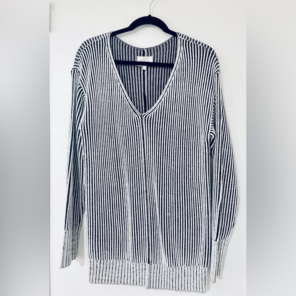 Stripped Black and White Sweater - L - Böhme